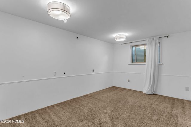5629 S Laurelwood Street, Holladay, UT 84121