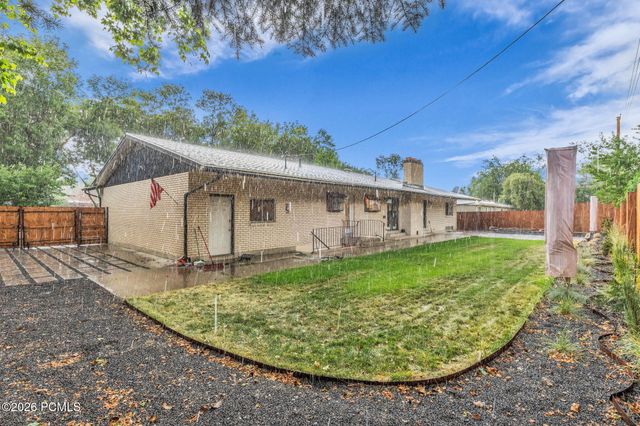 5629 S Laurelwood Street, Holladay, UT 84121
