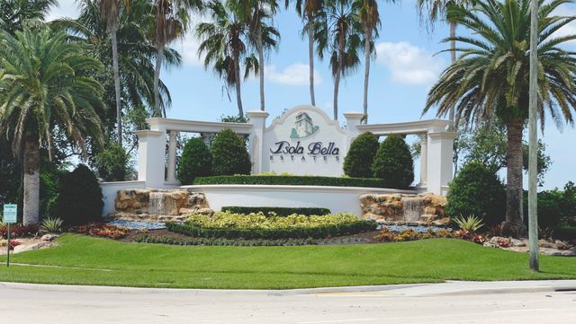 9843 Via Amati, Lake Worth, FL 33467