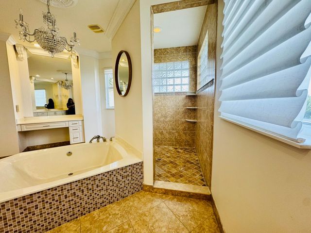 9843 Via Amati, Lake Worth, FL 33467