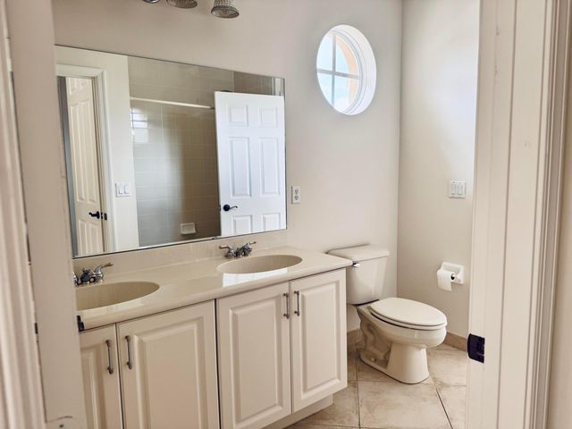 9843 Via Amati, Lake Worth, FL 33467