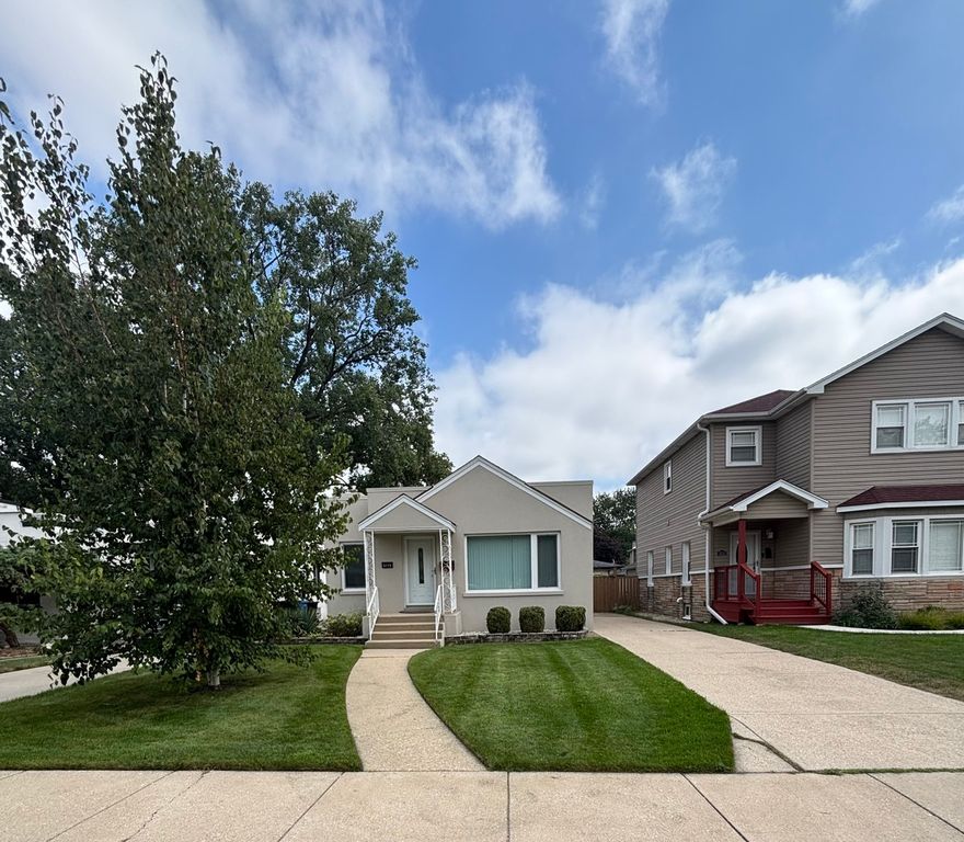 5115 N Mobile Avenue, Chicago, IL 60630