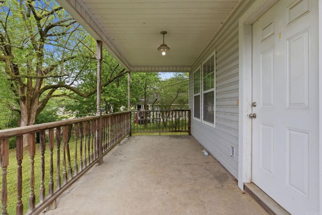 304 S 3rd St, Benton, AR 72015