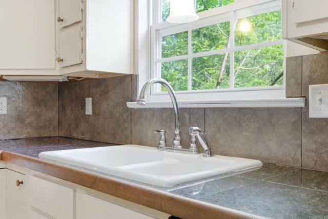 304 S 3rd St, Benton, AR 72015