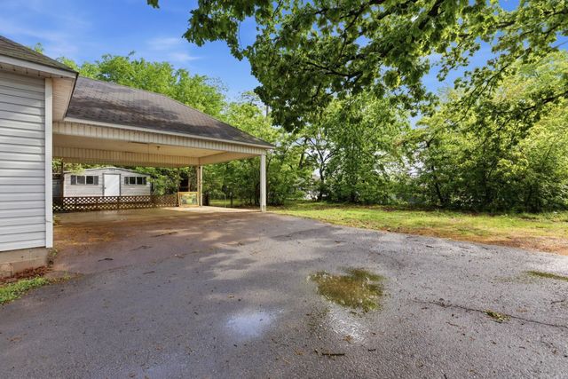 304 S 3rd St, Benton, AR 72015