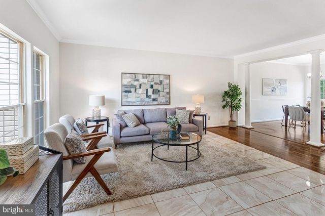 2562 GRAYTON LN, Woodbridge, VA 22191