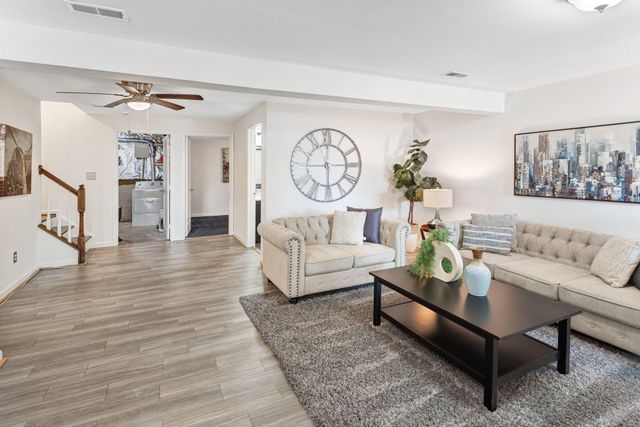 2562 GRAYTON LN, Woodbridge, VA 22191