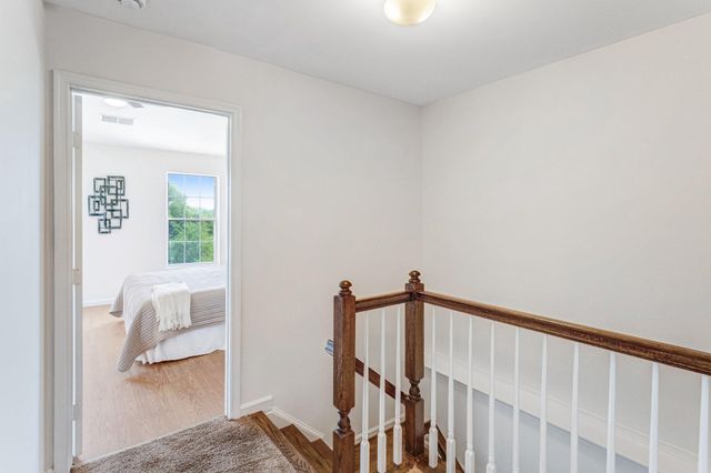 2562 GRAYTON LN, Woodbridge, VA 22191
