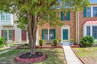 2562 GRAYTON LN, Woodbridge, VA 22191
