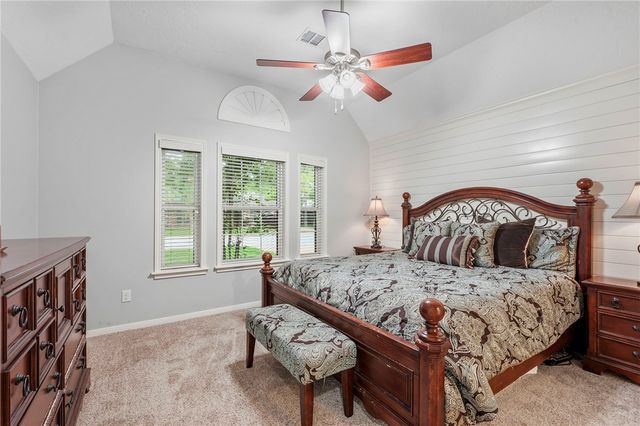 9203 Shadowcrest Drive, College Station, TX 77845