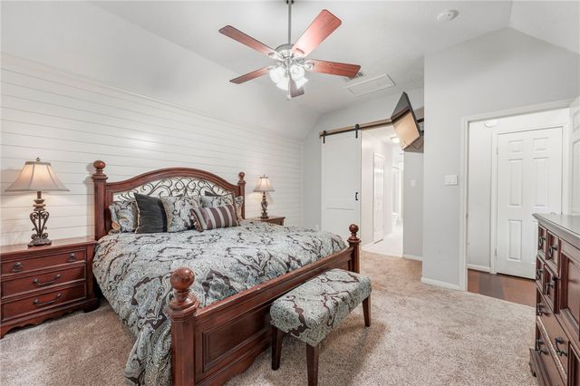 9203 Shadowcrest Drive, College Station, TX 77845