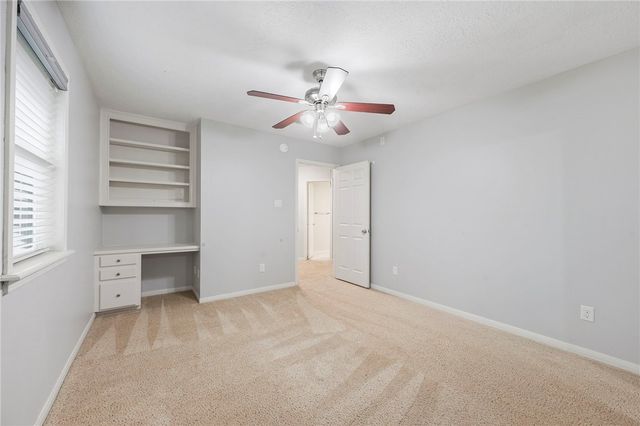 9203 Shadowcrest Drive, College Station, TX 77845