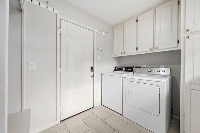 9203 Shadowcrest Drive, College Station, TX 77845