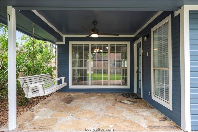 9203 Shadowcrest Drive, College Station, TX 77845