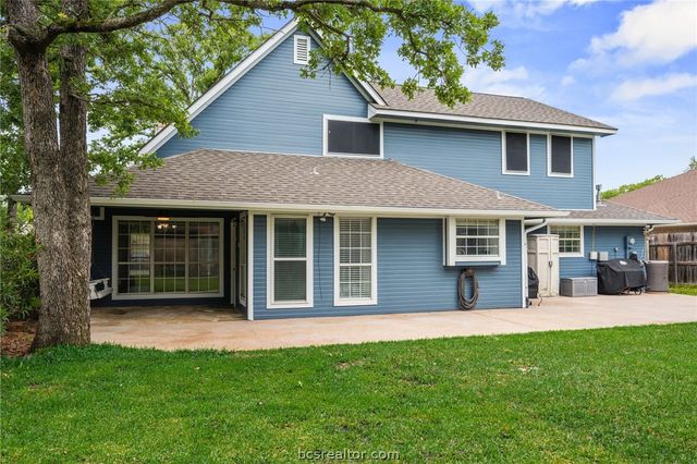 9203 Shadowcrest Drive, College Station, TX 77845