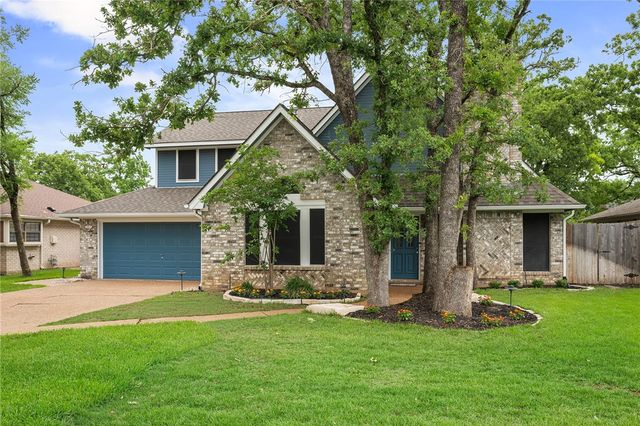 9203 Shadowcrest Drive, College Station, TX 77845