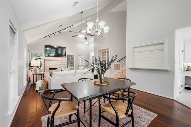 9203 Shadowcrest Drive, College Station, TX 77845
