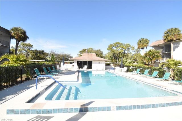 5667 Rattlesnake Hammock Rd Apt 205B 205, Naples, FL 34113