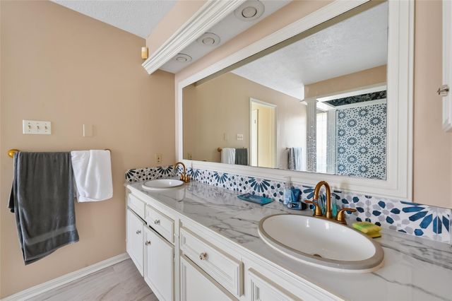 11302 Hylander Drive, Houston, TX 77070