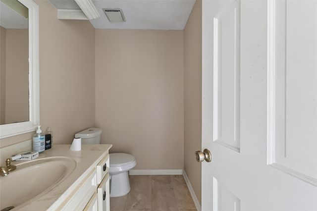 11302 Hylander Drive, Houston, TX 77070