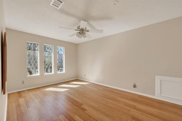 11302 Hylander Drive, Houston, TX 77070