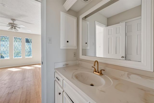 11302 Hylander Drive, Houston, TX 77070