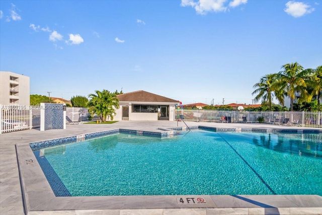 8075 NW 7th St 120, Miami, FL 33126