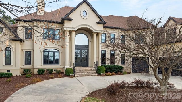 19442 Peninsula Shores Drive, Cornelius, NC 28031