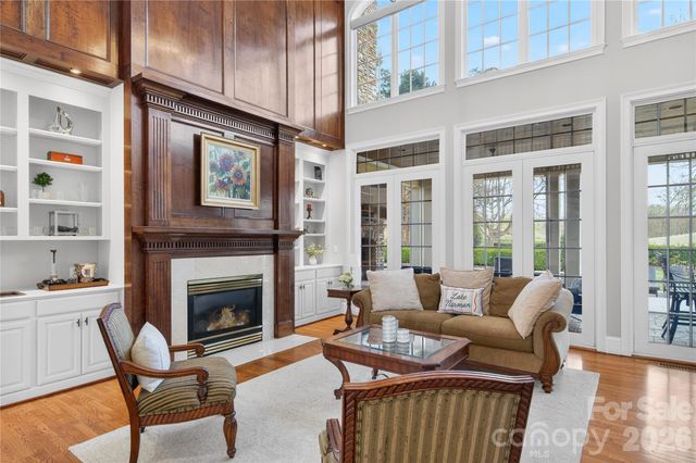 19442 Peninsula Shores Drive, Cornelius, NC 28031