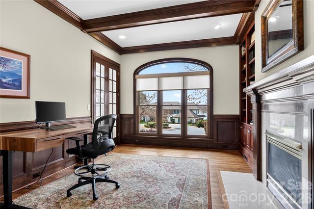 19442 Peninsula Shores Drive, Cornelius, NC 28031