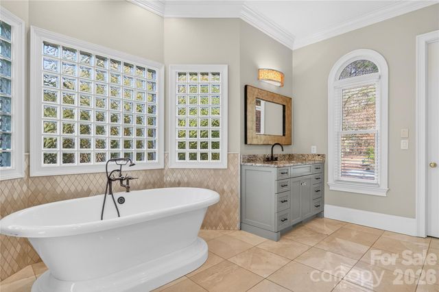 19442 Peninsula Shores Drive, Cornelius, NC 28031