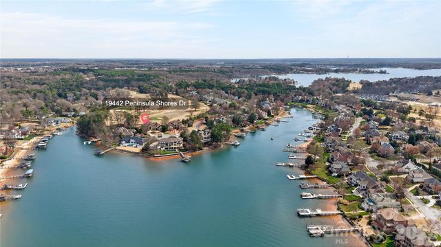 19442 Peninsula Shores Drive, Cornelius, NC 28031