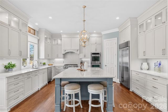 19442 Peninsula Shores Drive, Cornelius, NC 28031