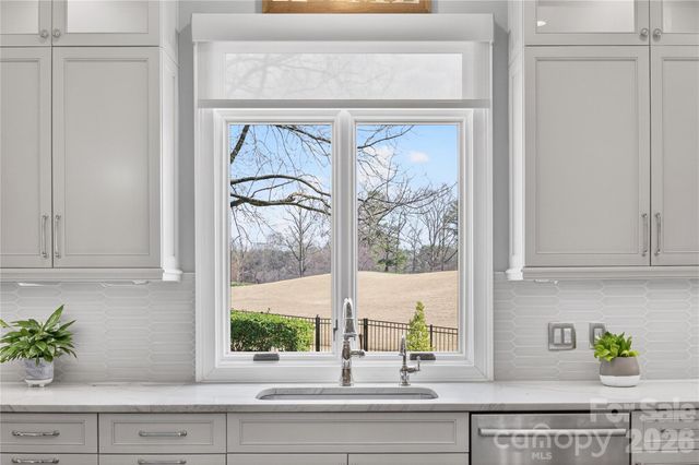 19442 Peninsula Shores Drive, Cornelius, NC 28031