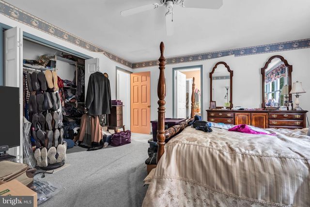 545 E JIMMIE LEEDS RD, Galloway, NJ 08205