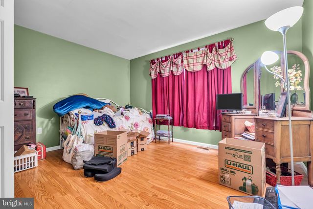 545 E JIMMIE LEEDS RD, Galloway, NJ 08205