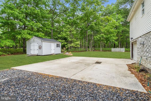 545 E JIMMIE LEEDS RD, Galloway, NJ 08205