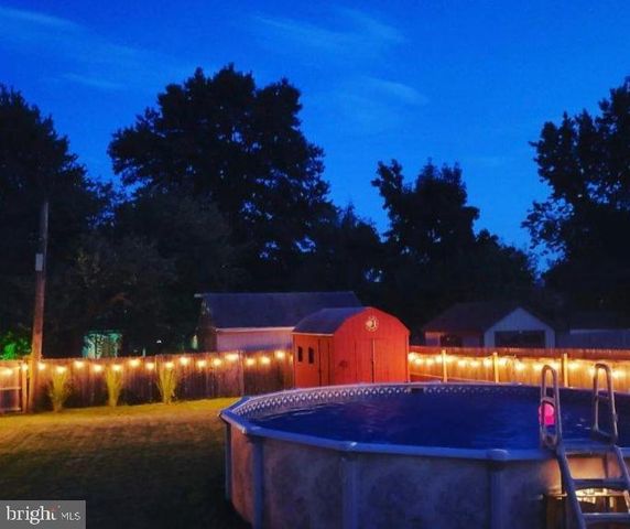 605 W PALMER ST, Morrisville, PA 19067