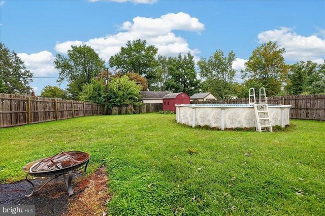 605 W PALMER ST, Morrisville, PA 19067