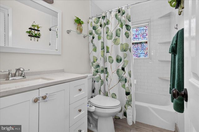 605 W PALMER ST, Morrisville, PA 19067