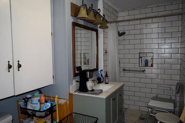 420 N Bluebonnet Dr, Kerrville, TX 78028