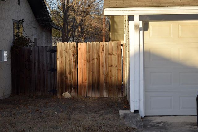 420 N Bluebonnet Dr, Kerrville, TX 78028