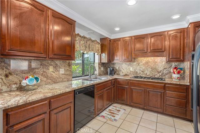 2252 Verbena, Upland, CA 91784