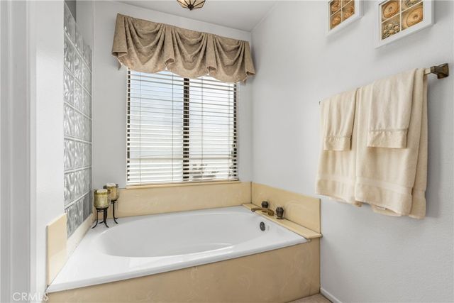 2252 Verbena, Upland, CA 91784