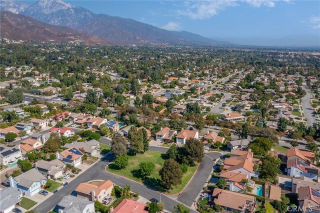 2252 Verbena, Upland, CA 91784