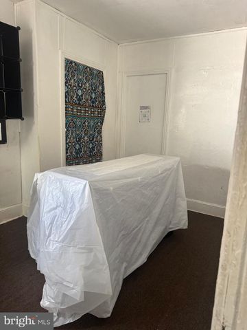 37 W SEYMOUR ST, Philadelphia, PA 19144