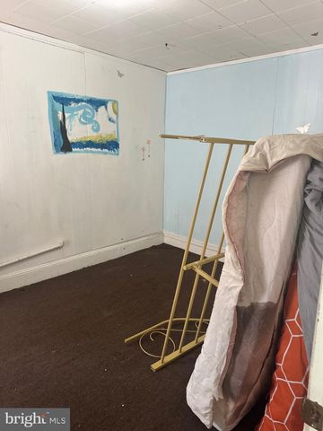 37 W SEYMOUR ST, Philadelphia, PA 19144