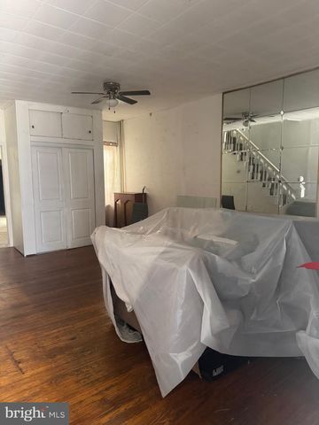 37 W SEYMOUR ST, Philadelphia, PA 19144