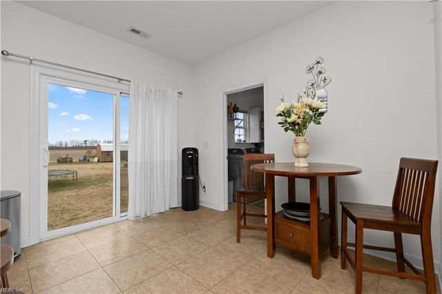 462 Cooper Garrett RD, Moyock, NC 27958