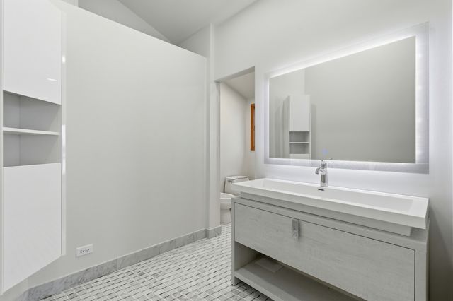 25402 W Dering Lane, Lake Villa, IL 60046